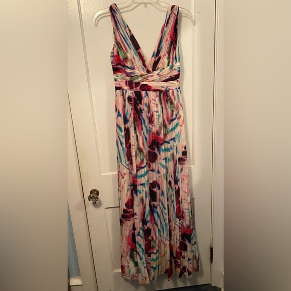 Aidan Mattox Tie Dye VNeck Pleated Dress - Picture 1 of 15